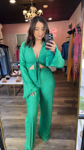 “WAVES” Green Top